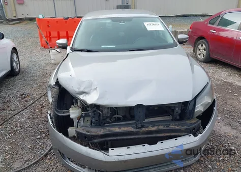 2014 Volkswagen Passat 2.5L Se из США, поврежденный, VIN 1VWBP7A32EC005502